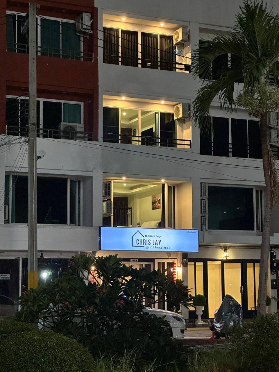Chris Jay @ Cnx Appartement Chiang Mai Buitenkant foto
